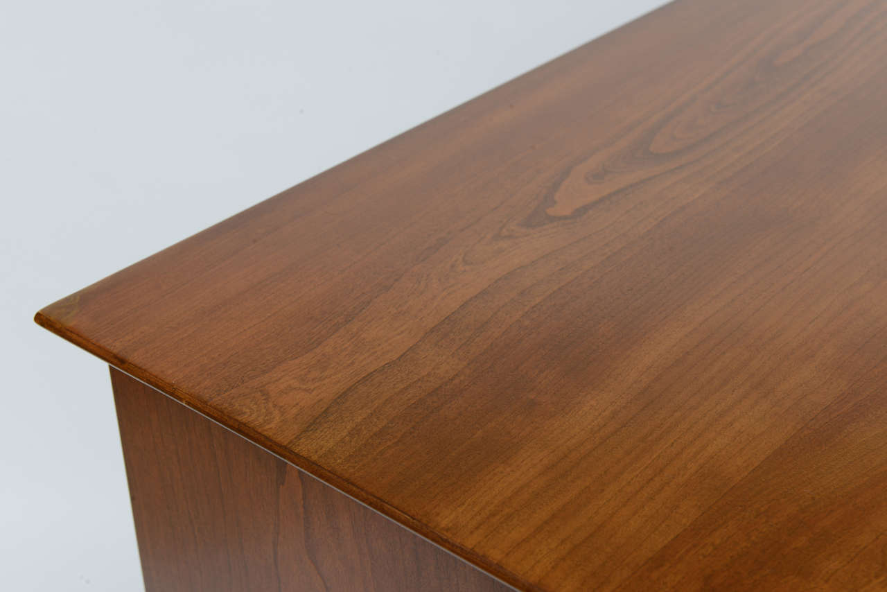 Renzo Rutili 50s Modern Chest of Drawers for Johnson Furniture 2